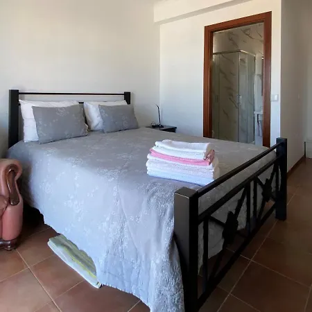 Vina's Place Bed & Breakfast