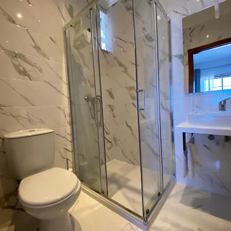 Bed & Breakfast Vina's Place Nazare