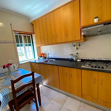 Vina's Place Bed & Breakfast Nazare