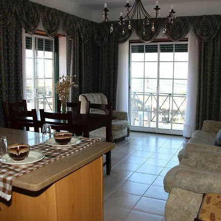 Vina's Place *